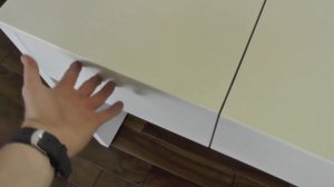 Туалетный столик из МДФ с откидной крышкой.
