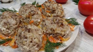 МЯСНЫЕ ЁЖИКИ С РИСОМ в духовке! Вкусные , нежные тефтели в сметанной залив