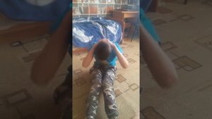 Качаю пресс. 30 раз