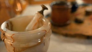 Собираемся на бал в 1812 году. ASMR ролевая игра (одеваю, делаю макияж и прическу)