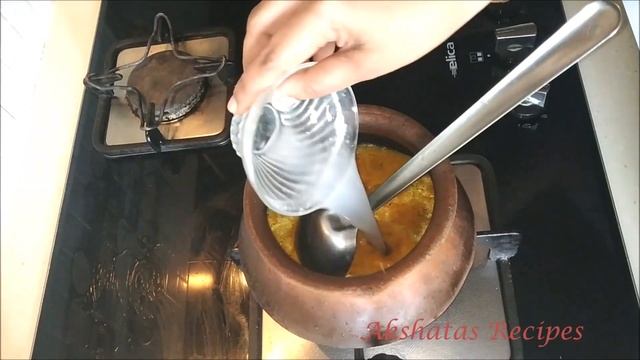Goan Prawn & Raw Mango Curry Recipe|@akshatasrecipes