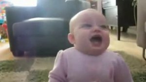 Звонкий смех младенца