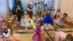 Танец на Новый год «Рукавички»