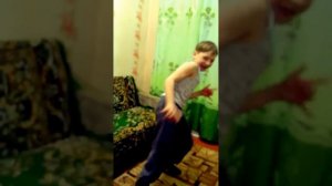 не женюсь я не женюсь , ой мама не женюсь)!