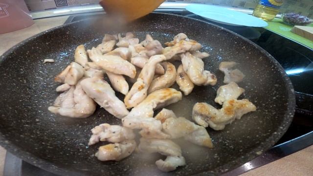 ПАСТА ФЕТУЧИНЕ С КУРИЦЕЙ И ГРИБАМИ. ВИДЕО РЕЦЕПТ. паста феттуччине Серж Готовит