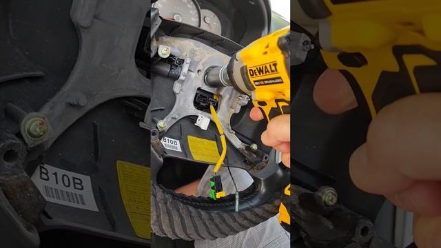 гайковерт vs руль DEWALT MAKITA HILTI MILWAUKEE