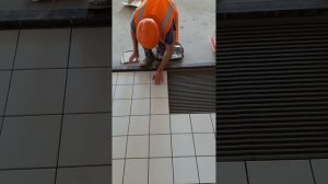 Профессиональная укладка плитки на большом объёме