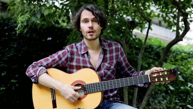 ACCORDER sa guitare FACILEMENT avec un accordeur смотреть онлайн