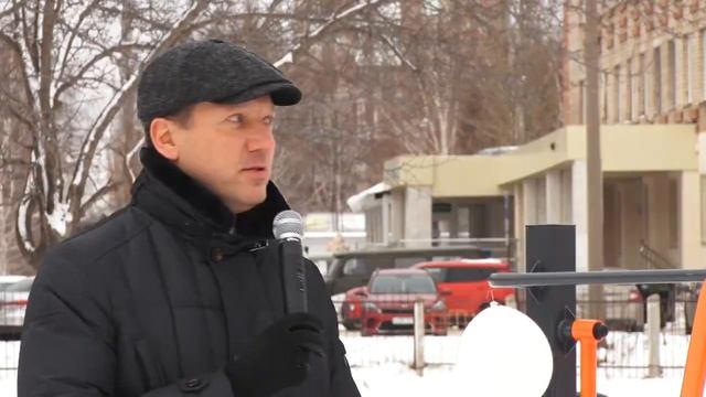 Спортплощадка в 4 школе смотреть онлайн