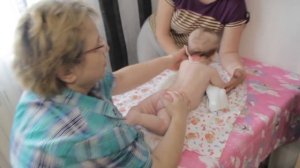 Массаж, упражнения на фитболе и динамическая гимнастика для малышей