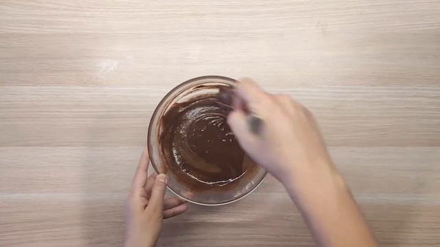 Влажный шоколадный пирог без муки. Делимся рецептом! смотреть онлайн