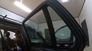 тонировка авто бмв е91. Тонировка задних фар своими руками стекол. Как как затонировать стекло.