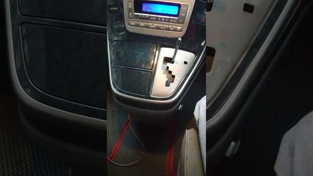 Установка китайской магнитолы 2 дин на Toyota Alphard 1 поколение дорестайл со штатным усилителем.