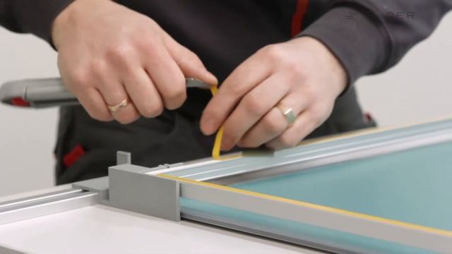 Сбока дверей Slider Modena Stilo с алюминиевой рамой под стекло смотреть онлайн