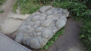 Коломенское. Как найти Гусь-камень и зачем на него садиться?