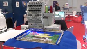 №13 Одноголовочная вышивальная машина Happy HCD2-1501-40  вышивка на бордюрной раме