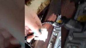 Комп включается и сразу выключается  (помогите)