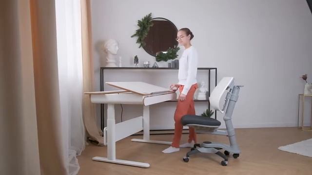 Стол DK06 для занятий сидя стоя с электроприводом