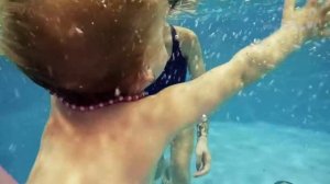 Грудничковое плавание «Пузыри» |Арина 1,5 года|