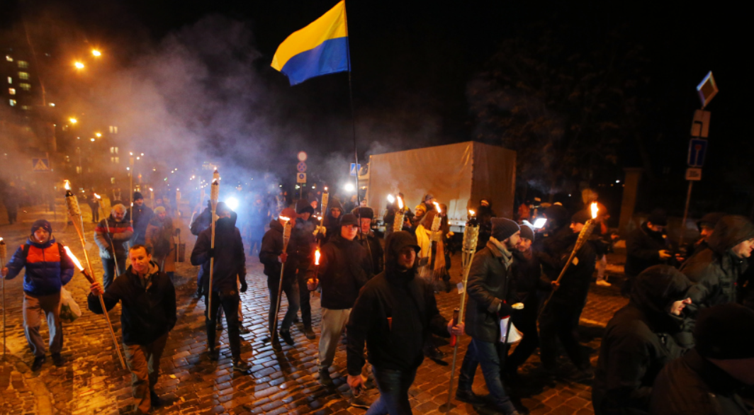 Украина — страна террора: как официальный Киев убивает героев