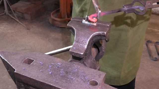 "Лакей" для обуви смотреть онлайн