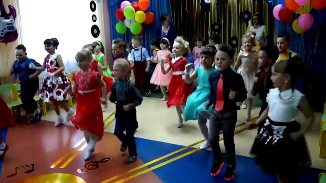 ТАНЕЦ НА ВЫПУСКНОМ. Детский рок-н-ролл. Стиляги. смотреть онлайн