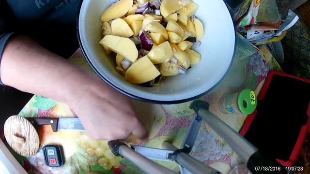 Куриная голень с картофелем в духовке!Лови рецепт! смотреть онлайн