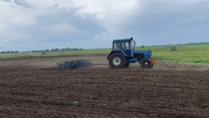 Мтз80.1 Мтз82.1 двигуни Д-243, Мерседес ОМ 366 в культівації.