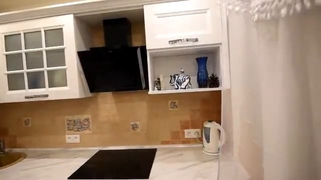 Буфет на кухне. Белая кухня. Угловая кухня 9 м. смотреть онлайн