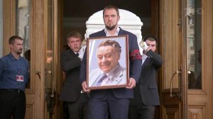 Поэт Андрей Дементьев похоронен на Кунцевском кладбище в Москве