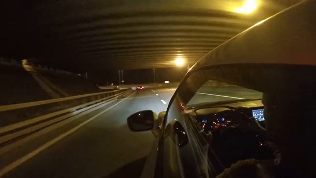 Subaru WRX01 EFR7163 vs 997 mk2 (stock 530hp) первый разворот, прогрев. смотреть онлайн