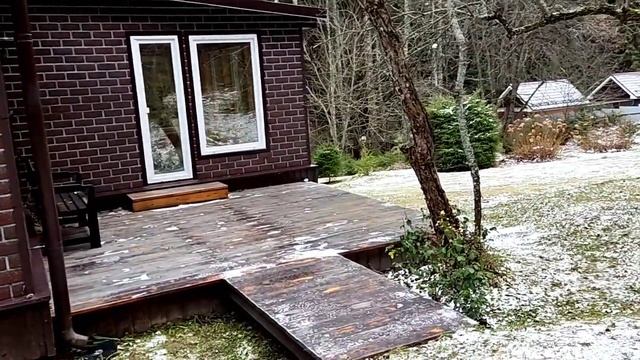 Прогулка вокруг дачи. Наше самое удачное решение в загородном доме