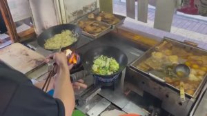 Японская уличная еда. Разворачивание ларька,Приготовление еды,Скорость и меню Из ларька сделал ДОМ