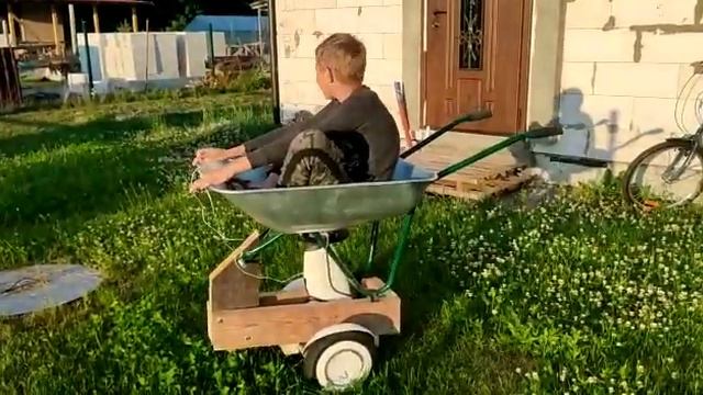 Садовая Cyber тачка из Segway испытания