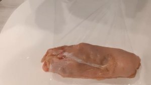 Рулет из индейки с черносливом