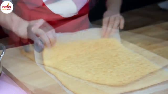 Rulo Pasta Nasıl Yapılır? | Kolay Yaş Pasta Tarifi смотреть онлайн