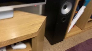 Monitor Audio MR4 User Review Overview and Quick Sound Check. Best Budget Floor Standing Speakers.