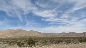 Мустанг кабриолет в пустыне Невады