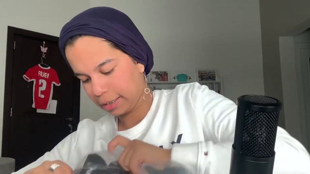 UNBOXING CAVETOWN'S MERCHANDISE смотреть онлайн