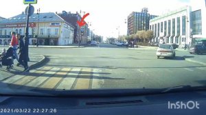 Анонимно.
Интересно, кого воспитают такие родители? Потом удивляемся, почему детей сбивают машины...