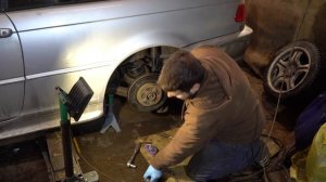 Замена задних тормозных колодок BMW e46