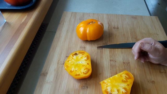 Томат Алтайский Оранжевый. Дегустация смотреть онлайн