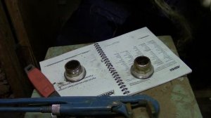 ? Замена неисправного обратного клапана.