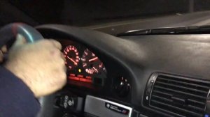 BMW E39 540 4.6 is MT Vs BMW E60 550i AT