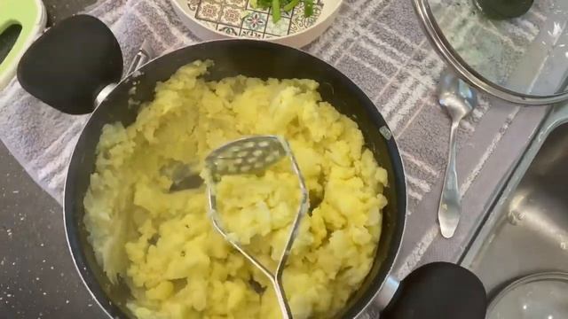 Запеканка картофельная с грибами(в пост.диета) эпизод №909 смотреть онлайн