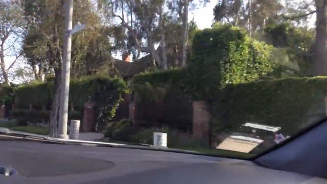 Celebrity Homes Beverly Hills Tour - Vlog 3 | Palm Trees смотреть онлайн