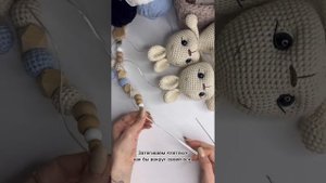 Как собрать держатель для пустышки из дерева и силикона