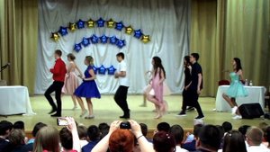 2017-06-30 школа 10 Краснодар, кл 9А, вручение аттестатов, танец 9-го ''А''
