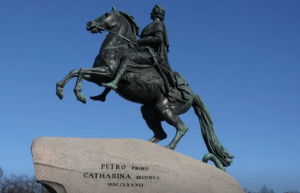 Тайная жизнь Петра I: какой секрет нашли в костюме российского императора