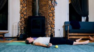 Миофасциальный релиз с теннисным мячиком от Ольги Туркиной